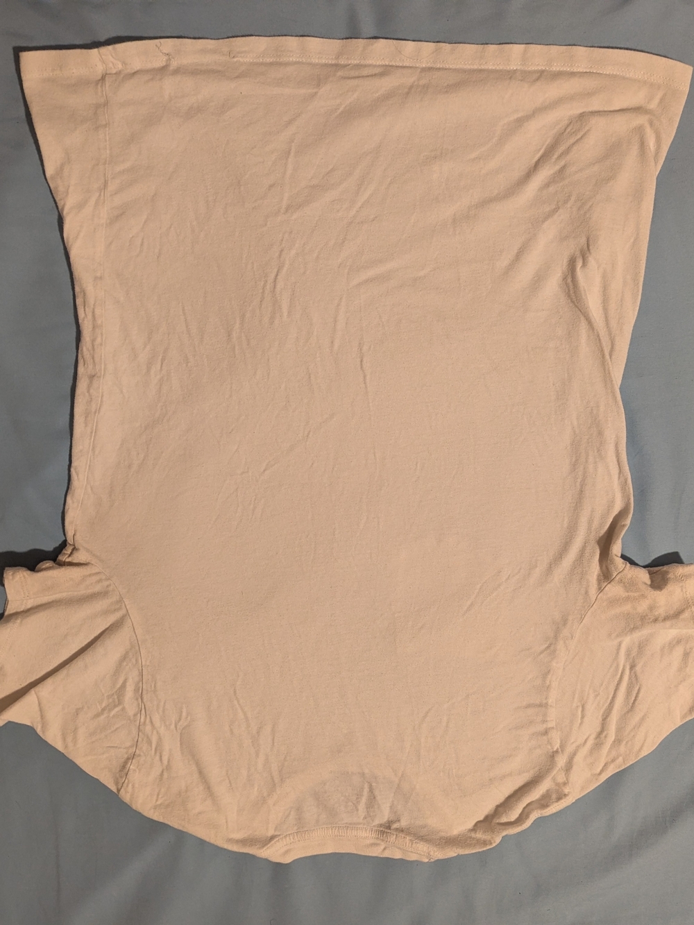 GUESS Men’s Cream Short Sleeve Pocket Tee with Logo Patch - Picture 2 of 2
